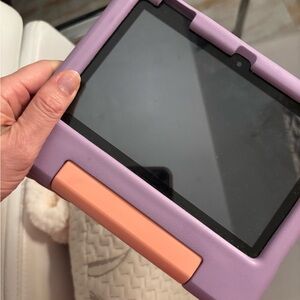 Amazon fire 7 Tablet with Lavender and Peach Case
